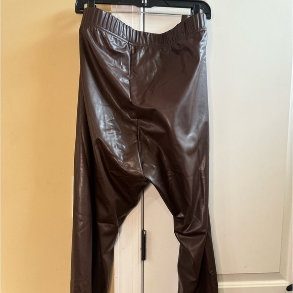 Women’s Faux leather- leggings- Brown - Picture 6 of 7
